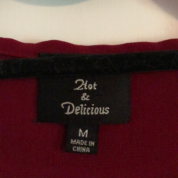 Womens short sleeved collared button down blouse - Picture 5 of 7